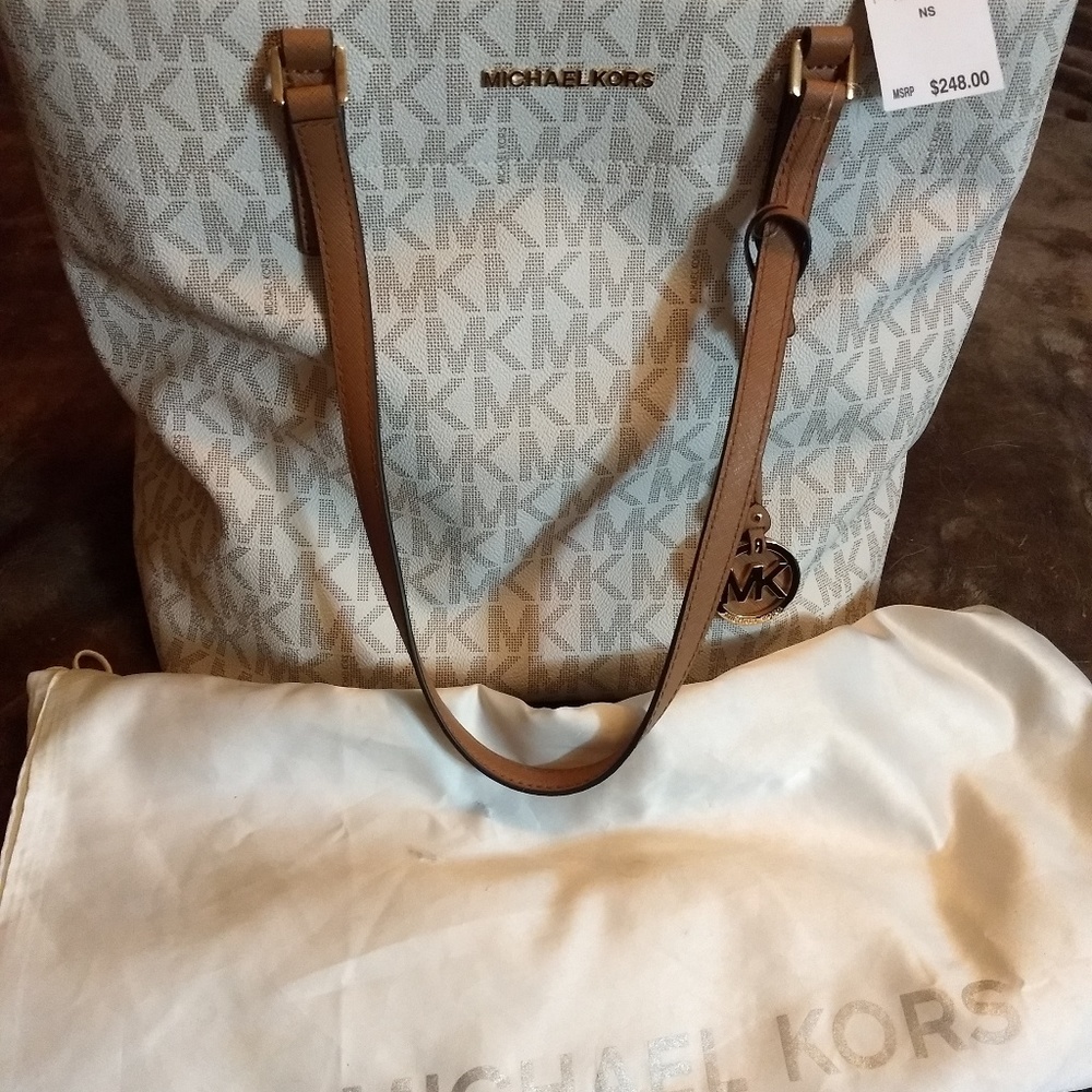 Michael Kors purse